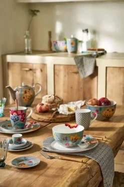 Blooming Tales Petit four fad